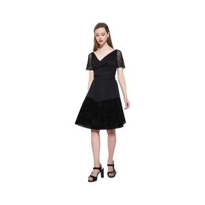 Desigual Kobiety Ubierają Kamizelka Betty 17Wwvk68 2000 (Rozmiar S). Spódnice marki Desigual. W wyprzedaży za 344,00 zł.
