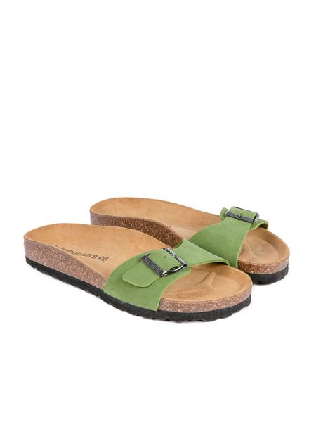 BABUNKERS Family Skórzane klapki w kolorze zielonym rozmiar: 39. Zielone klapki BABUNKERS Family, bez wzorów, ze skóry, z otwartym noskiem, bez obcasa. Za 147,65 zł.