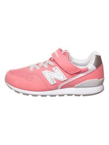 New Balance Sneakersy w kolorze jasnoróżowym rozmiar: 36. Różowe trampki New Balance, bez wzorów, bez zapięcia. Za 144,92 zł.