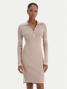 Liu Jo Sport Sukienka dzianinowa TF5028 MS49I Beżowy Regular Fit. Brązowe sukienki Liu Jo Sport, xl, bez wzorów, z dzianiny, sportowe, bez kołnierzyka, bez ramiączek, sportowe. Za 599,99 zł.