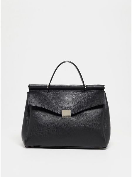 Victor & Hugo Paris Skórzana torebka "Matti" w kolorze czarnym - 33 x 25 x 14 cm rozmiar: onesize. Czarne torebki klasyczne Victor & Hugo Paris, bez wzorów, z materiału, bez dodatków. Za 322,95 zł.