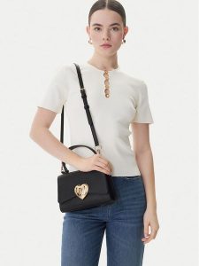 LOVE MOSCHINO Torebka JC4146PP1OL1600A Czarny. Czarne torebki klasyczne LOVE MOSCHINO, bez wzorów, ze skóry, bez dodatków. Za 698,99 zł.
