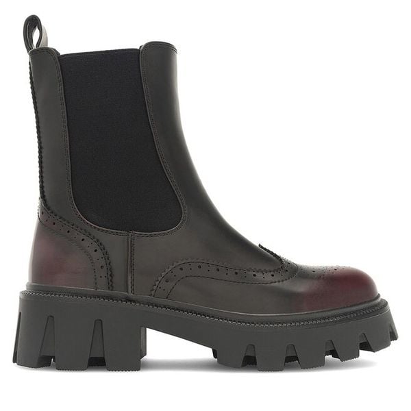 Botki Jenny Fairy. Czarne botki Jenny Fairy, bez wzorów, bez obcasa, na słupku, bez zapięcia. Za 135,99 zł.