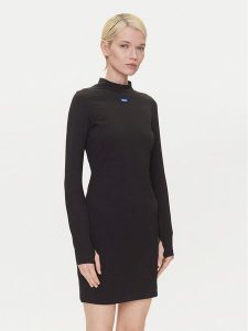HUGO Sukienka codzienna Nilla 50545016 Czarny Slim Fit. Czarne kombinezony Hugo, xs, bez wzorów, z bawełny, bez kołnierzyka, bez ramiączek. Za 309,99 zł.