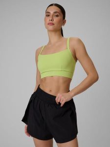 4F Biustonosz treningowy z niskim wsparciem damski - zielony M. Zielone biustonosze 4f, bez wzorów, z gumy. Za 129,99 zł.