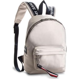 Plecak TOMMY JEANS - Logo Min AUAU00186 013. Plecaki marki Tommy Jeans. W wyprzedaży za 279,00 zł.