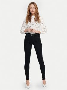ONLY Jeansy Royal 15093134 Czarny Skinny Fit. Czarne jeansy ONLY, bez wzorów, z bawełny. Za 129,99 zł.
