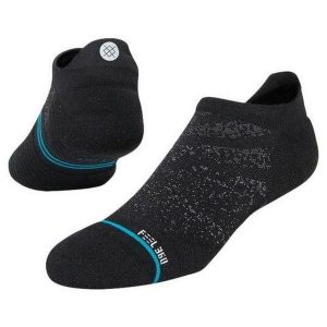 Skarpety biegowe Stance Run Light Tab. Czarne skarpetki Stance, bez wzorów. Za 49,99 zł.