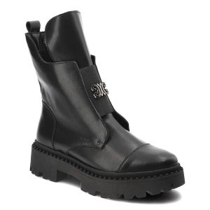 Czarne Botki Armodo Stylowe Workery Damskie. Czarne botki Armodo, z aplikacjami, ze skóry, bez obcasa, bez zapięcia. Za 449,00 zł.