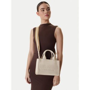 Torebka LOVE MOSCHINO. Białe torebki klasyczne LOVE MOSCHINO, bez wzorów, bez dodatków. Za 639,99 zł.