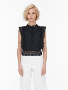 ONLY Bluzka "Karo" w kolorze czarnym rozmiar: XL. Czarne bluzki ONLY, xl, bez wzorów, z koronki, bez kołnierzyka, bez ramiączek. Za 92,21 zł.