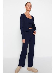 Trendyol 3-częściowy zestaw w kolorze granatowym rozmiar: L. Niebieskie kardigany Trendyol. Za 117,45 zł.