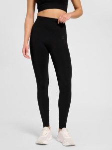 Damskie legginsy Hummel. Czarne legginsy Hummel, bez wzorów, z materiału. Za 142,30 zł.