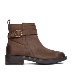 Botki Lasocki. Brązowe botki Lasocki, bez wzorów, bez obcasa, na płaskiej podeszwie, bez zapięcia. Za 269,99 zł.