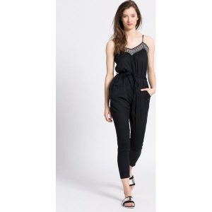 Roxy - Kombinezon. Kombinezony marki Roxy. W wyprzedaży za 139,90 zł.