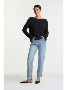 Rich & Royal Sweter w kolorze czarnym rozmiar: M. Czarne swetry oversize Rich & Royal, m, bez wzorów, bez ramiączek. Za 267,92 zł.