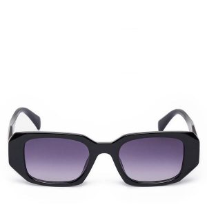 Okulary przeciwsłoneczne JENNY. Czarne okulary przeciwsłoneczne Jenny. Za 39,99 zł.