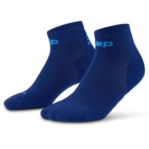Damskie skarpety kompresyjne do biegania stopki sportowe Core Run. Niebieskie skarpetki CEP, bez wzorów, z elastanu. Za 74,00 zł.