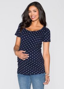 T-shirt ciążowy (2 szt.), bawełna organiczna ze wzorem w kropki. Fioletowe t-shirty bonprix, bez wzorów, z bawełny, bez kołnierzyka, moda ciążowa, bez ramiączek. Za 124,99 zł.