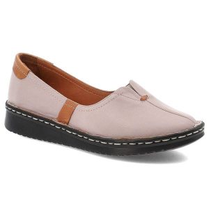 Półbuty damskie Artiker, naturalna skóra licowa z miękką cholewką wsuwaną konstrukcją, jasnobrązowe, 50C0342. Brązowe czółenka ARTIKER, bez wzorów, ze skóry, bez obcasa, na koturnie, bez zapięcia. Za 239,00 zł.