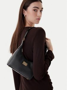 Marciano Guess Torebka 6RGZ14 7414A Czarny. Czarne torebki klasyczne Marciano Guess, z aplikacjami, ze skóry, bez dodatków. Za 699,99 zł.