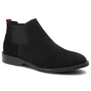 Czarne Sztyblety Lamanti Damskie Modne Buty. Czarne botki Lamanti, z aplikacjami, z gumy, bez obcasa, na płaskiej podeszwie, bez zapięcia. Za 269,00 zł.