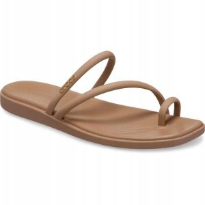 Klapki Dla Dorosłych Crocs Miami Toe Loop. Brązowe klapki Crocs, bez wzorów, z materiału, bez obcasa. Za 199,99 zł.