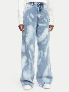 Tommy Jeans Jeansy Claire DW0DW23109 Niebieski jasny Wide Fit. Niebieskie jeansy Tommy Jeans, bez wzorów, z bawełny. Za 529,99 zł.