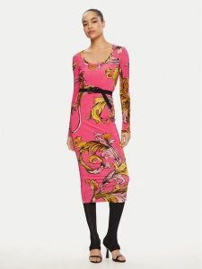 Versace Jeans Couture Sukienka codzienna 78HAO920 Różowy Regular Fit. Czerwone sukienki Versace Jeans Couture, na co dzień, bez wzorów, z jeansu, bez kołnierzyka, bez ramiączek, proste. Za 679,00 zł.