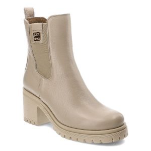 Beżowe Botki Armodo Eleganckie Obuwie Damskie Na Obcasie. Brązowe botki Armodo, bez wzorów, ze skóry, bez obcasa, na obcasie, bez zapięcia. Za 369,00 zł.