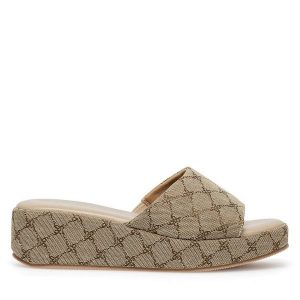 Klapki Nine West. Brązowe klapki Nine West, bez wzorów, bez obcasa. Za 179,99 zł.