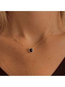 OR Carats Złoty naszyjnik z diamentami - dł. 40 cm rozmiar: onesize. Niebieskie naszyjniki OR Carats, z diamentem, złote. Za 1 165,99 zł.