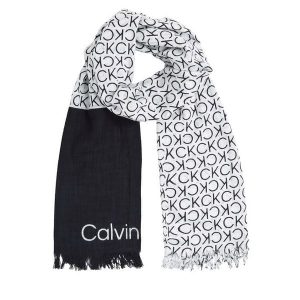 Szal Calvin Klein. Czarne szaliki Calvin Klein, bez wzorów. Za 269,99 zł.