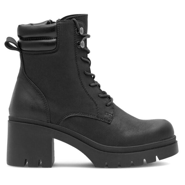 Trzewiki Clara Barson. Czarne botki Clara Barson, bez wzorów, bez obcasa, na słupku, bez zapięcia. Za 159,99 zł.