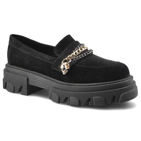 Półbuty damskie Carinii, Wykonane z miękkiego materiału zamszowego z gładką cholewką klasycznym wycięciem ozdobnym łańcuszkiem z metalowym detalem or. Czarne półbuty Carinii, bez wzorów, ze skóry, bez obcasa, na obcasie, bez zapięcia. Za 339,99 zł.