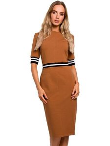 Made of emotion Sukienka w kolorze jasnobrązowym rozmiar: M. Brązowe sukienki Made Of Emotion, m, bez wzorów, bez kołnierzyka, bez ramiączek, midi. Za 144,24 zł.