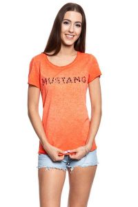 MUSTANG T SHIRT DAMSKI Alexia C Print 1009029 7097. Brązowe t-shirty Mustang, s, bez wzorów, bez kołnierzyka, bez ramiączek. W wyprzedaży za 39,99 zł.