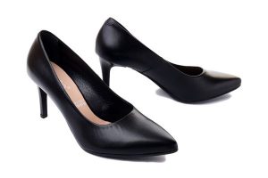 BIOECO BY ARKA 6275 1554 czarny, czółenka damskie. Czarne czółenka Bioeco by Arka, bez wzorów, ze skóry, bez obcasa, na obcasie, bez zapięcia. Za 258,93 zł.