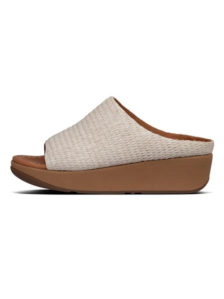 Fitflop Klapki w kolorze beżowym na koturnie rozmiar: 41. Brązowe klapki FitFlop, bez wzorów, z otwartym noskiem, bez obcasa, na koturnie. Za 259,49 zł.