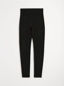 Legginsy sportowe Active - czarny. Czarne legginsy Sinsay, bez wzorów. Za 39,99 zł.