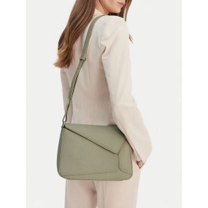 Torebka GINO ROSSI. Zielone torebki klasyczne Gino Rossi, bez wzorów, bez dodatków. Za 199,99 zł.