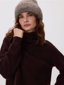 Czapka z wełną alpaki - brązowy. Brązowe czapki Reserved, bez wzorów, z wełny. Za 89,99 zł.
