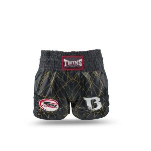 Szorty do boksu tajskiego Twins Special TBT Twins X Booster 2. Czarne szorty TWINS, bez wzorów, sportowe. Za 370,00 zł.