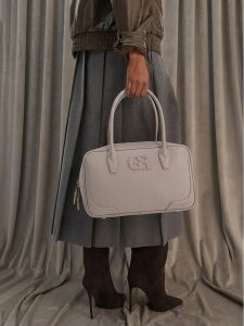 GINO ROSSI Torebka C-LDA8555 Szary. Szare torebki klasyczne Gino Rossi, bez wzorów, z materiału, bez dodatków. Za 229,99 zł.