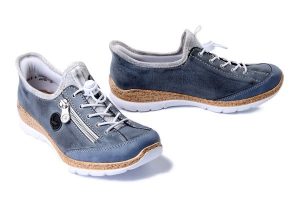 RIEKER N42F2-14 blue, półbuty damskie. Niebieskie półbuty Rieker, bez wzorów, z gumy, bez obcasa, bez zapięcia. Za 369,90 zł.