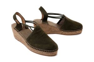 TONI PONS TREMP caqui khaki, sandały/espadryle damskie. Zielone sandały TONI PONS, bez wzorów, bez obcasa, na koturnie, bez zapięcia. Za 209,93 zł.