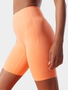 4F Legginsy kolarki treningowe z materiałów z recyklingu damskie 4F x Anna Lewandowska L. Brązowe legginsy 4f, bez wzorów, z dzianiny, z podwyższonym stanem. Za 179,99 zł.