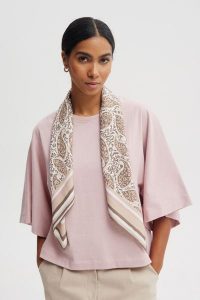 APASZKA ZOE BEŻOWO-BIAŁA One size - Flawless. Brązowe apaszki i chusty Flawless, bez wzorów, eleganckie. Za 197,00 zł.