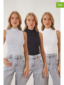 Happiness Istanbul Topy (3 szt.) w kolorze czarno-białym rozmiar: S/M. Białe topy Happiness Istanbul, m, bez wzorów, bez kołnierzyka, bez ramiączek. Za 78,28 zł.