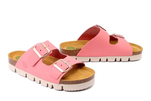 DR. BRINKMANN 700921-42 rosa, klapki damskie. Czerwone klapki Dr. Brinkmann, bez wzorów, ze skóry, bez obcasa. Za 269,90 zł.